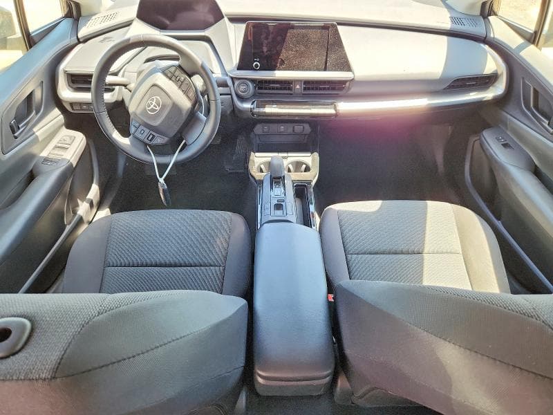 2024 TOYOTA PRIUS LE 8