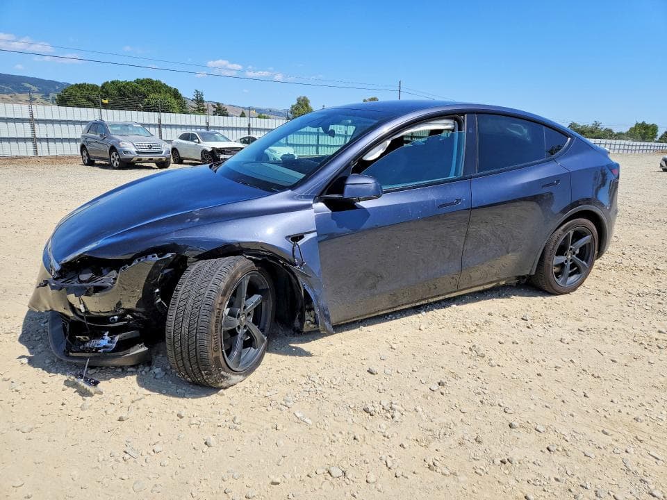 2026 TESLA MODEL Y - 1