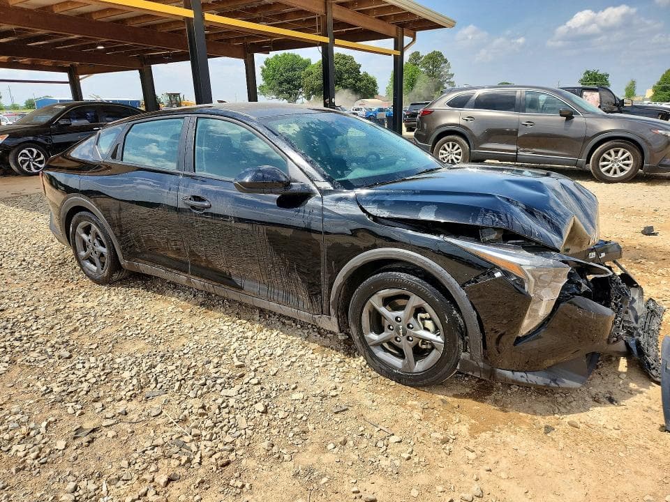 2025 KIA K4 LXS 4