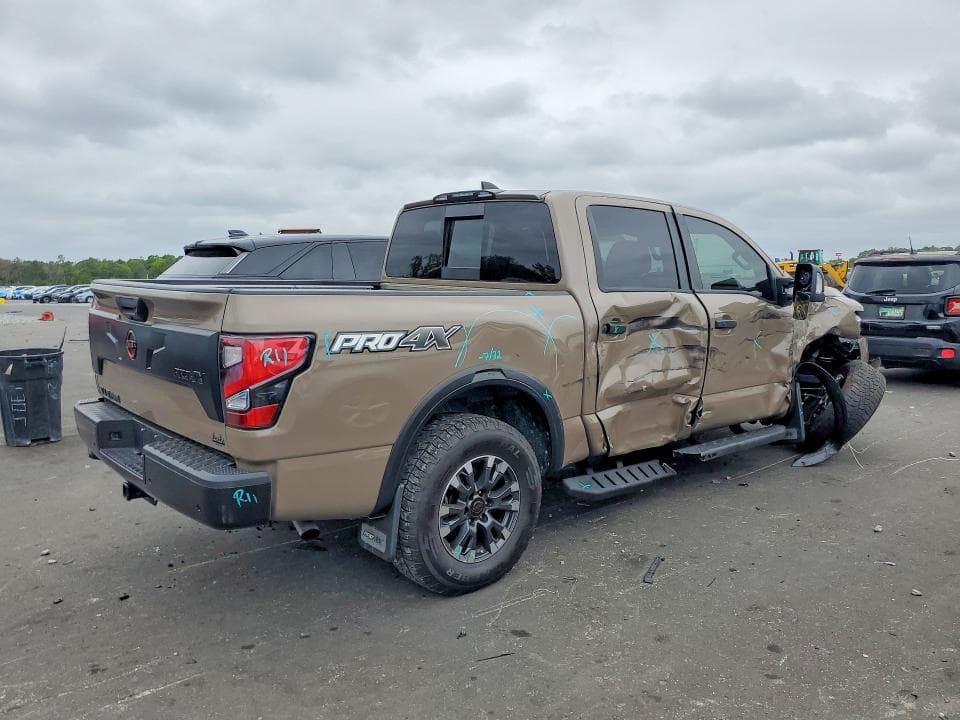 2024 NISSAN TITAN PRO-4X 3