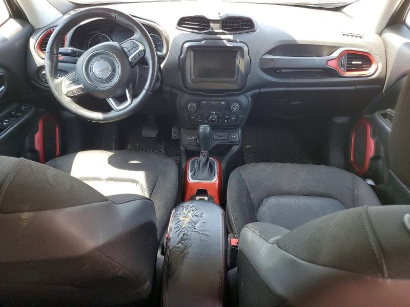 2018 JEEP RENEGADE TRAILHAWK 8
