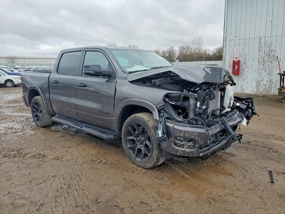 2025 RAM 1500 LARAMIE 4