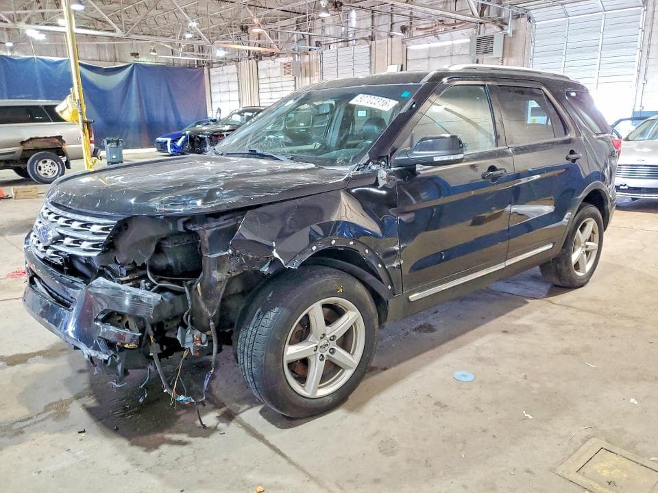 2017 FORD EXPLORER XLT - 1