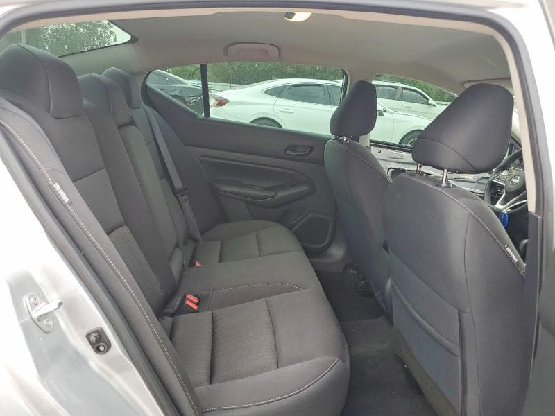 2024 NISSAN ALTIMA SV 10
