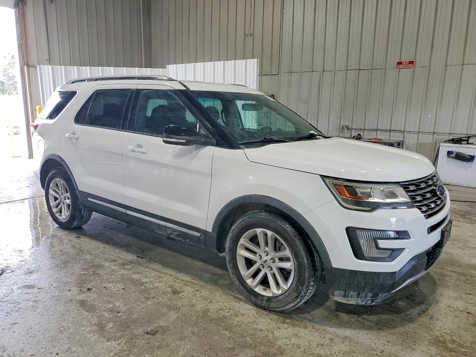 2017 FORD EXPLORER XLT 4