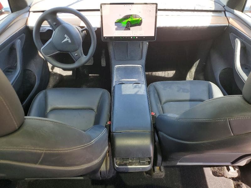2023 TESLA MODEL Y 8