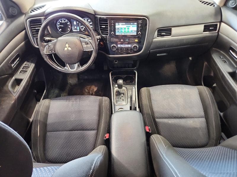 2017 MITSUBISHI OUTLANDER ES 8