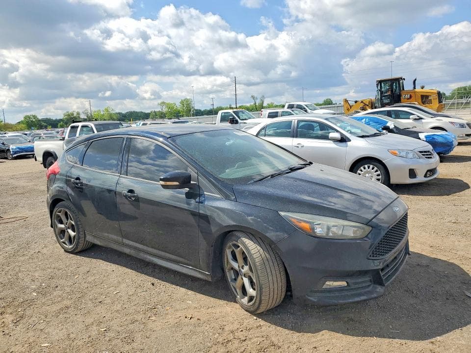 2017 FORD FOCUS ST 4