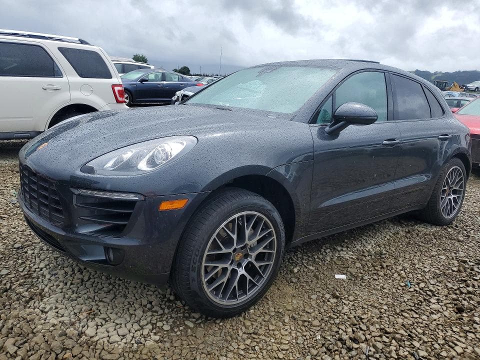 2017 PORSCHE MACAN - 1