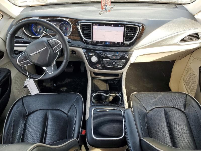2023 CHRYSLER PACIFICA LIMITED 8