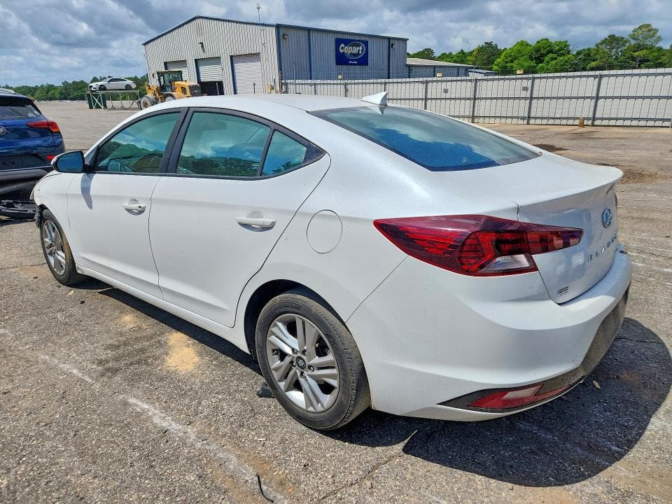 2020 HYUNDAI ELANTRA SEL 2