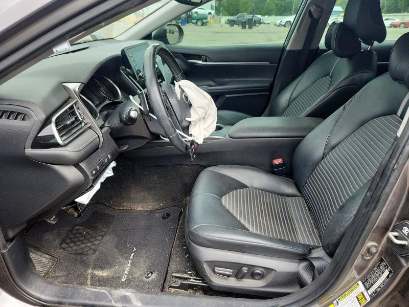 2021 TOYOTA CAMRY SE 7