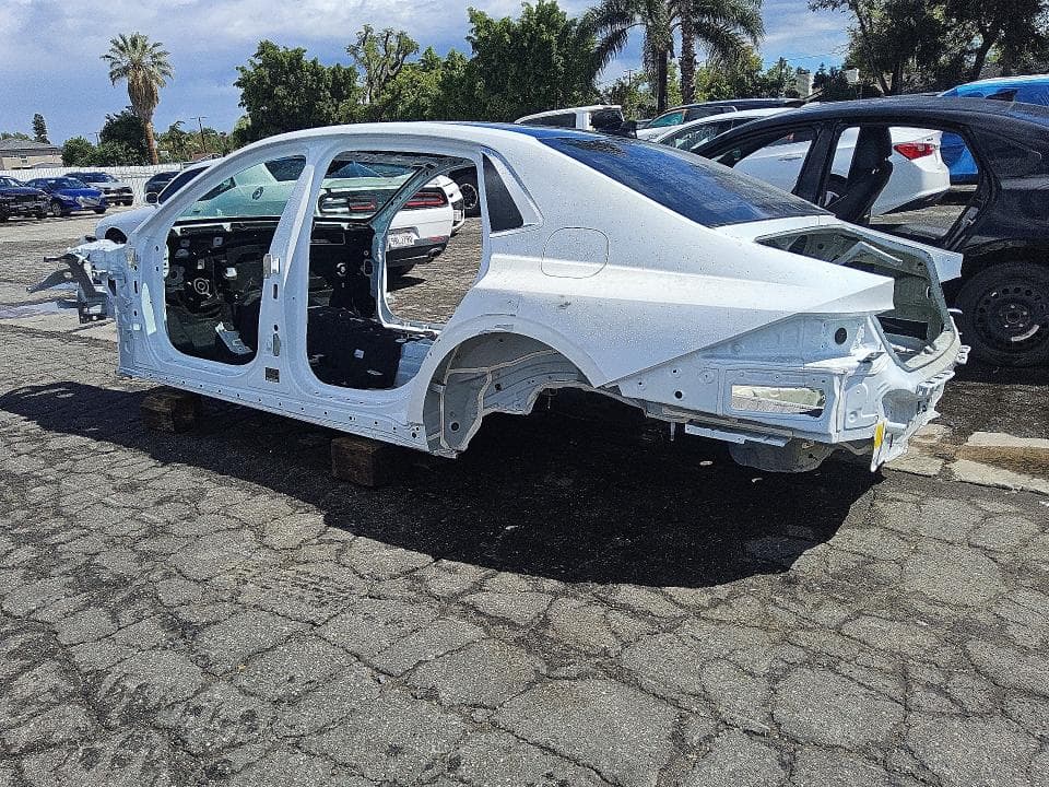 2025 GENESIS G90 3.5T E-SUPERCHARGER 2