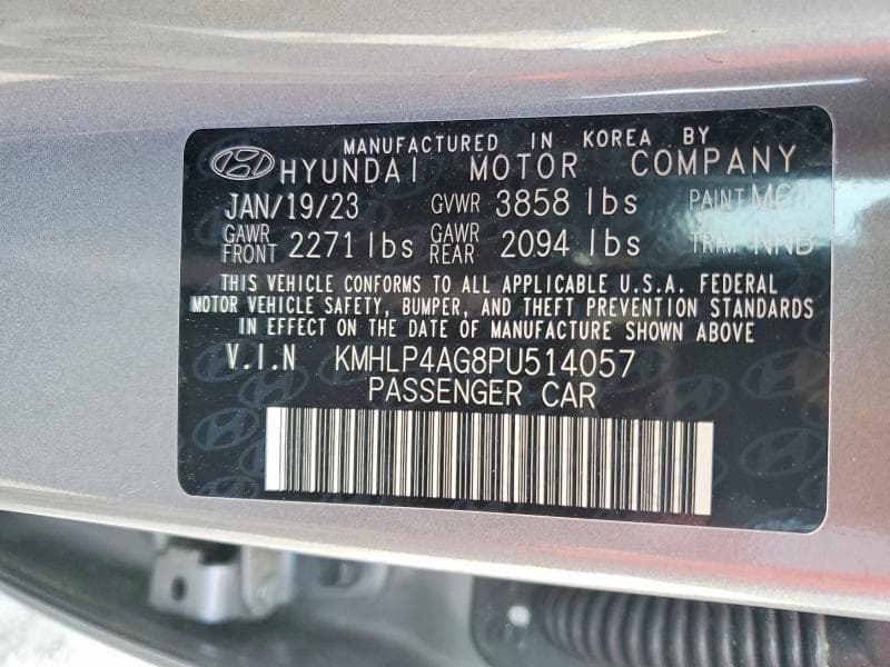 2023 HYUNDAI ELANTRA LIMITED 24