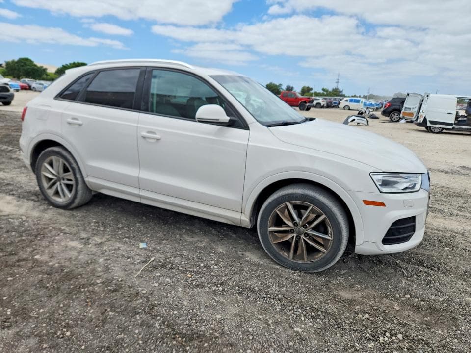 2017 AUDI Q3 PREMIUM 4