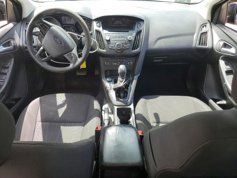 2017 FORD FOCUS SE 8