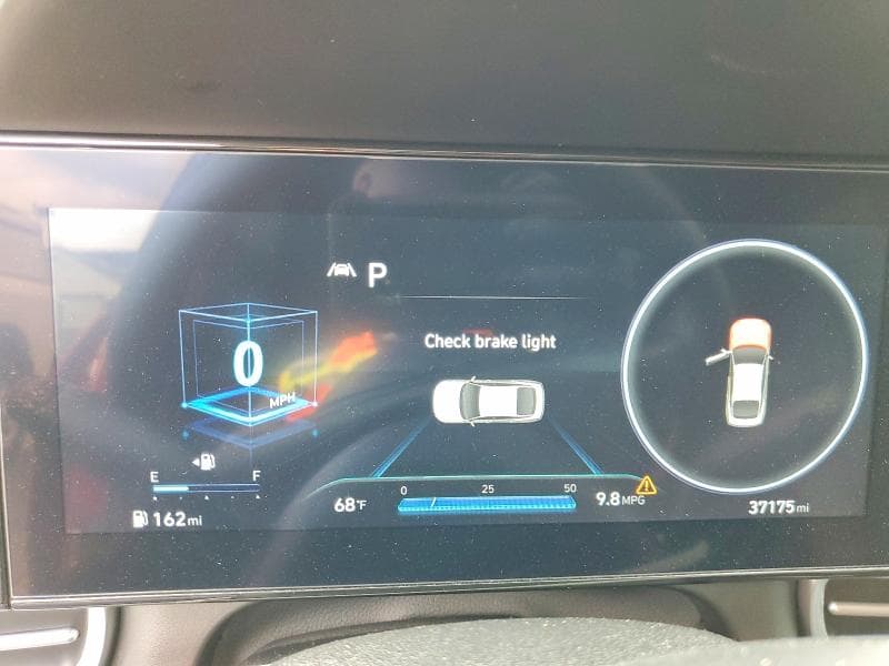 2023 HYUNDAI ELANTRA LIMITED 17