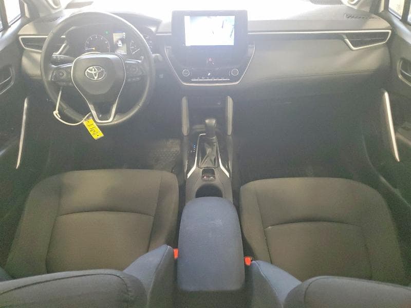 2025 TOYOTA COROLLA CROSS LE 8