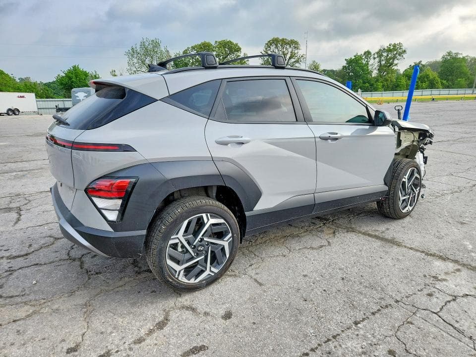 2026 HYUNDAI KONA SEL PREMIUM 3