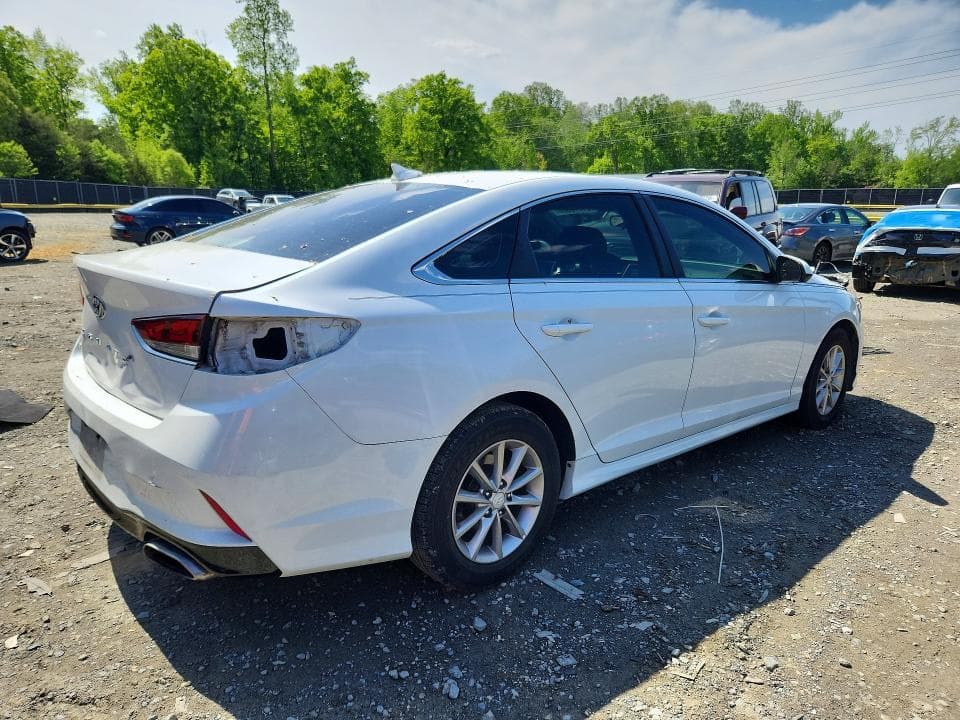 2018 HYUNDAI SONATA SE 3