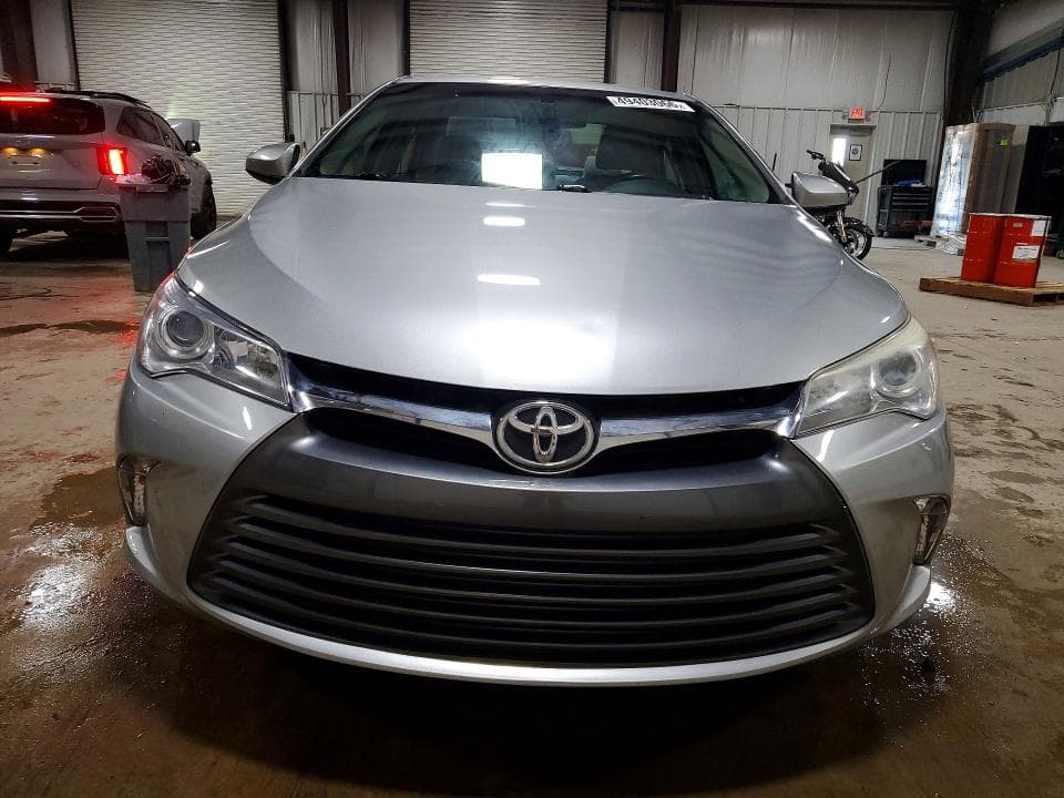 2017 TOYOTA CAMRY LE 5