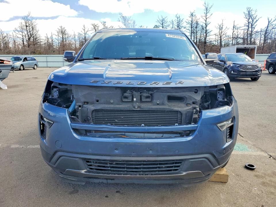 2018 FORD EXPLORER XLT 5