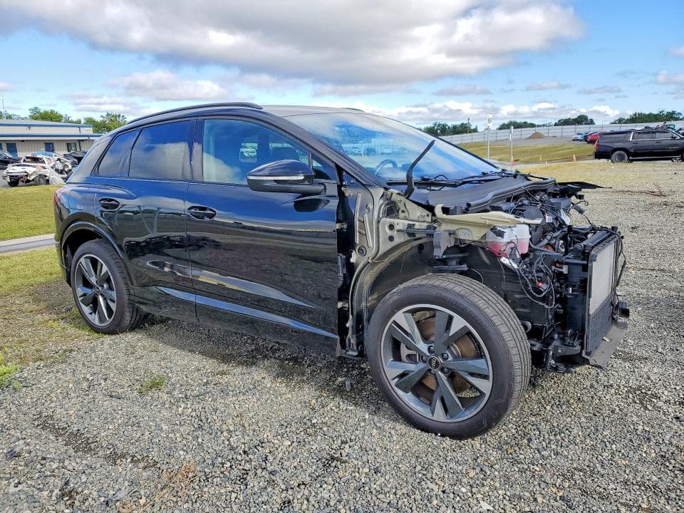 2024 AUDI Q4 E-TRON PREMIUM 4