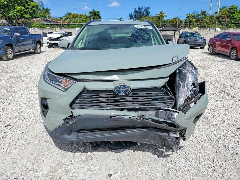 2020 TOYOTA RAV4 HYBRID XLE 5