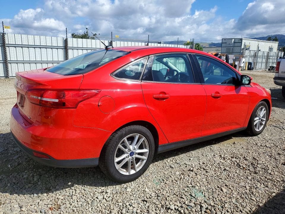 2017 FORD FOCUS SE 3