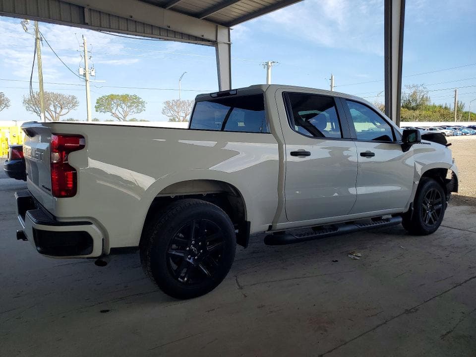 2023 CHEVROLET SILVERADO C1500 CUSTOM 3
