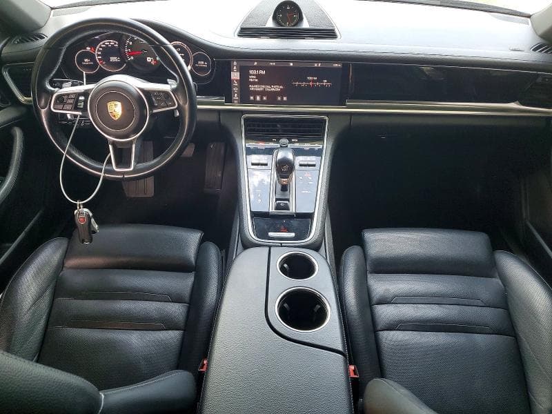 2018 PORSCHE PANAMERA 4 8