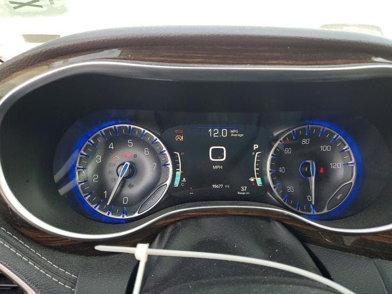 2023 CHRYSLER PACIFICA LIMITED 9