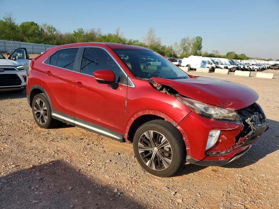 2018 MITSUBISHI ECLIPSE CROSS SE 4
