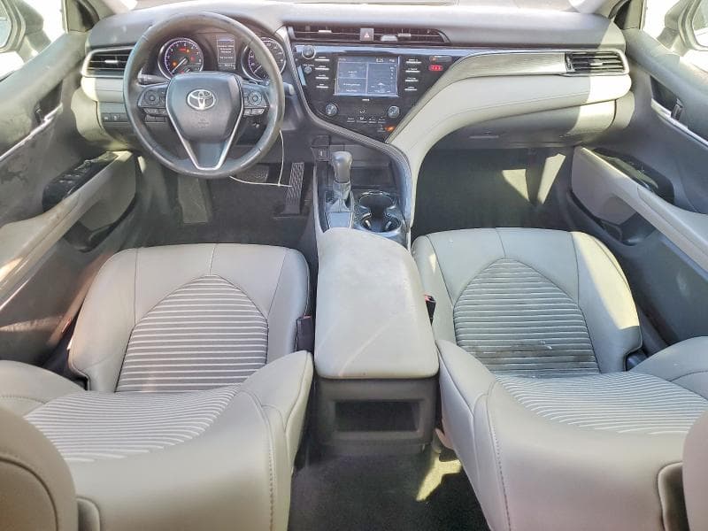 2020 TOYOTA CAMRY SE 8