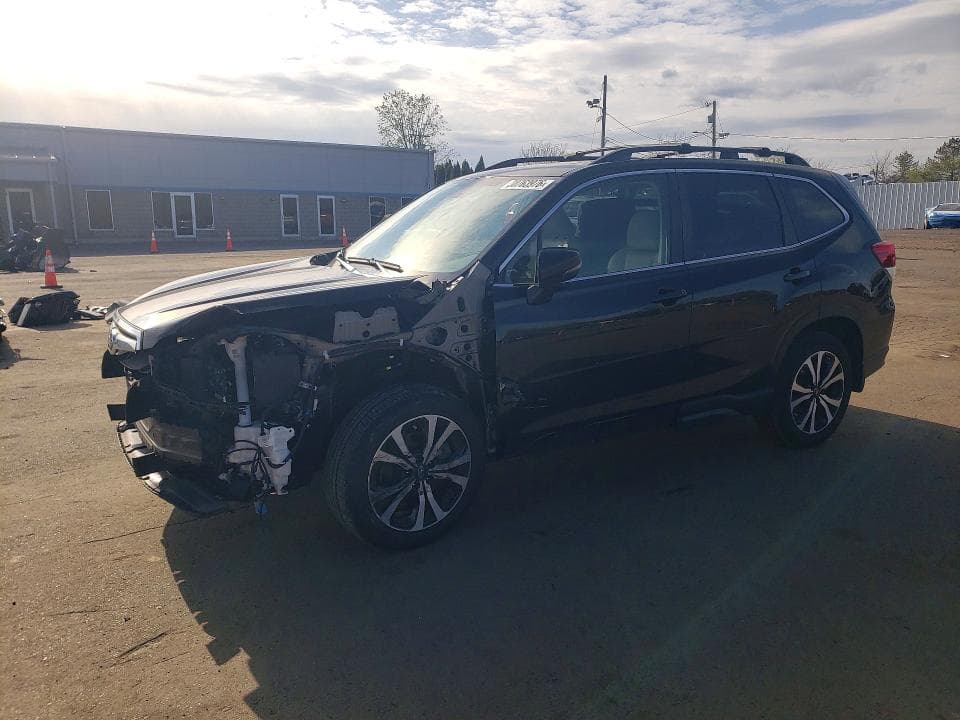 2021 SUBARU FORESTER LIMITED