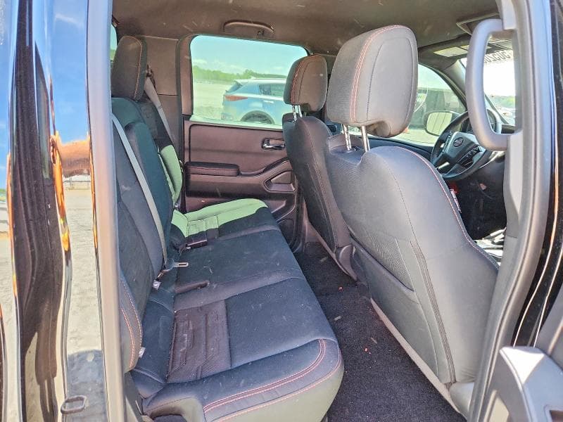2025 NISSAN FRONTIER PRO-4X 19