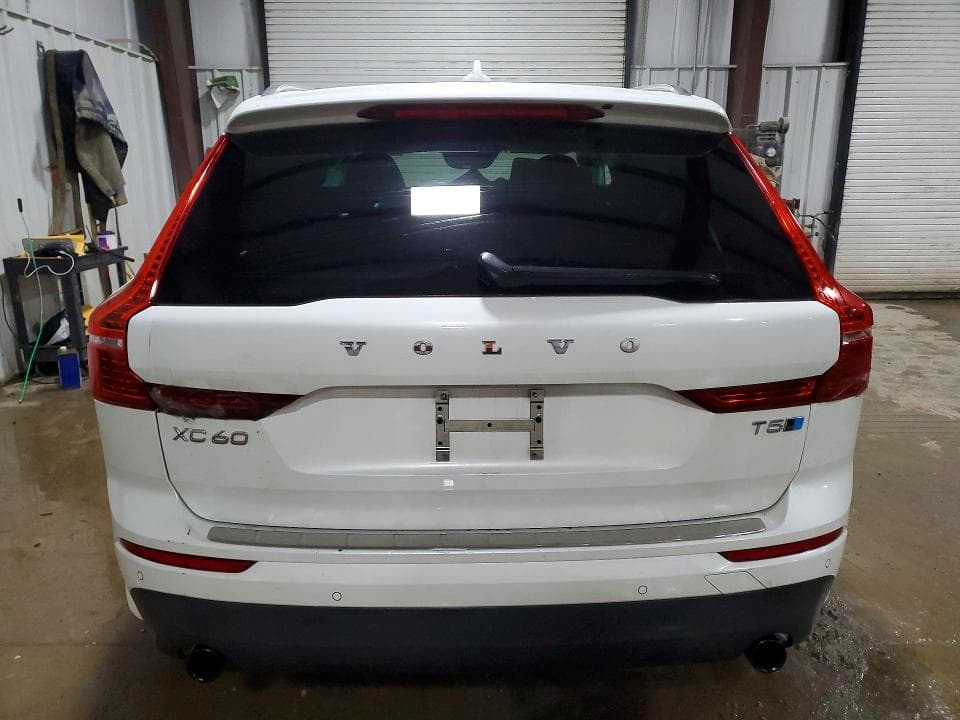 2018 VOLVO XC60 T5 6