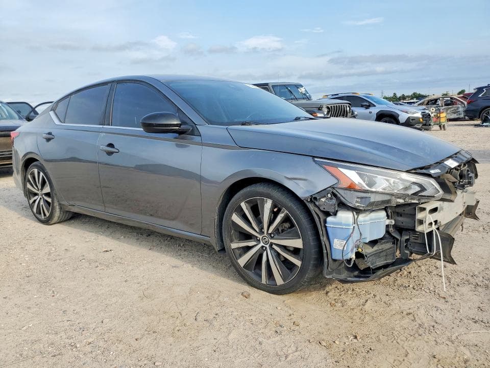 2020 NISSAN ALTIMA SR 4
