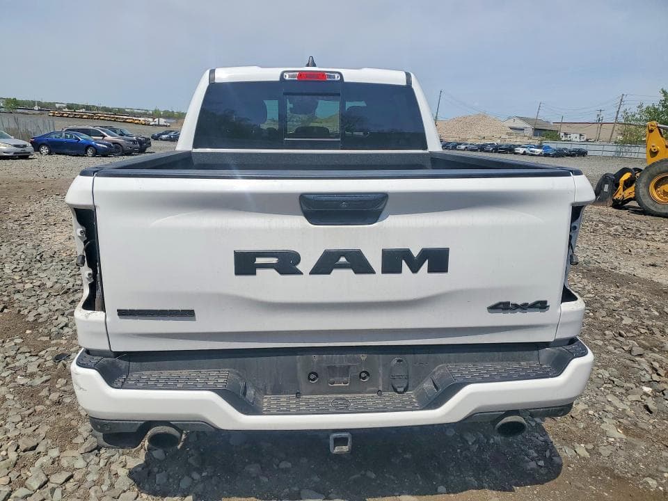 2025 RAM 1500 BIG HORN 6