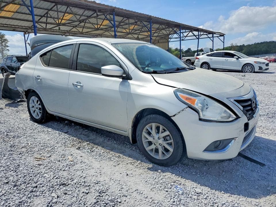 2017 NISSAN VERSA 1.6 S 4