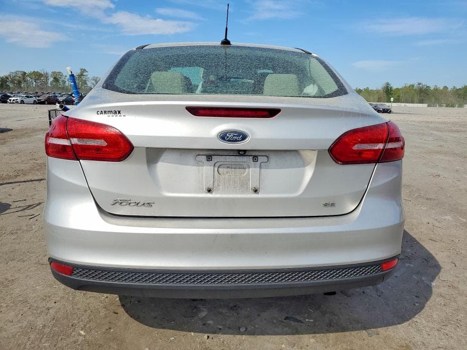 2017 FORD FOCUS SE 6