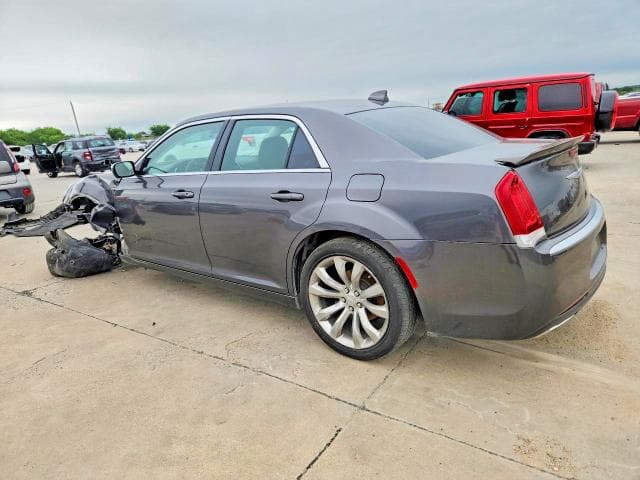 2019 CHRYSLER 300 TOURING 2