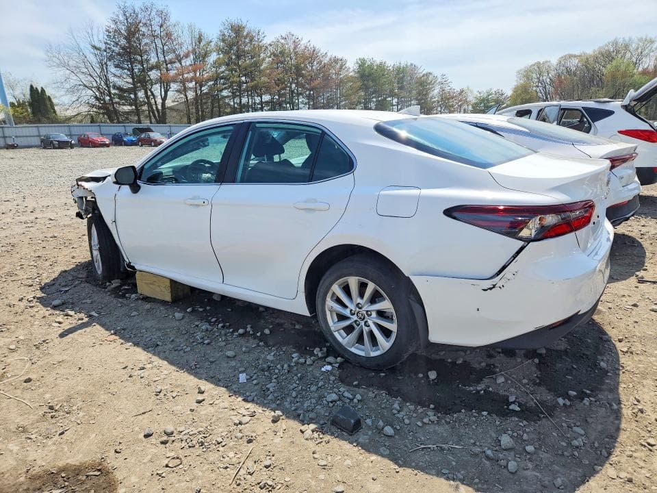 2023 TOYOTA CAMRY LE 2