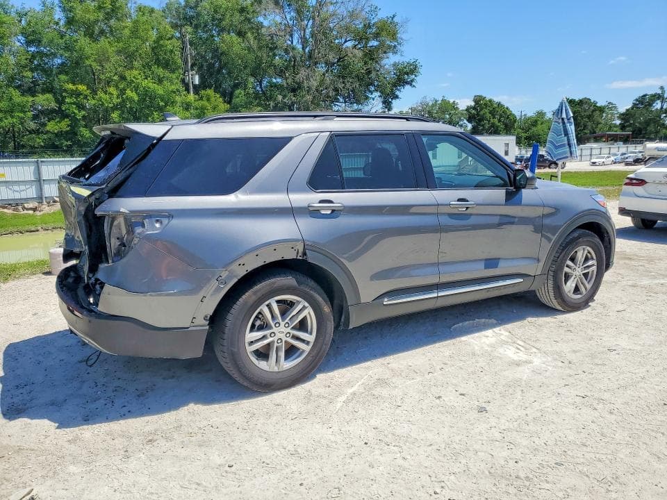 2023 FORD EXPLORER XLT 3