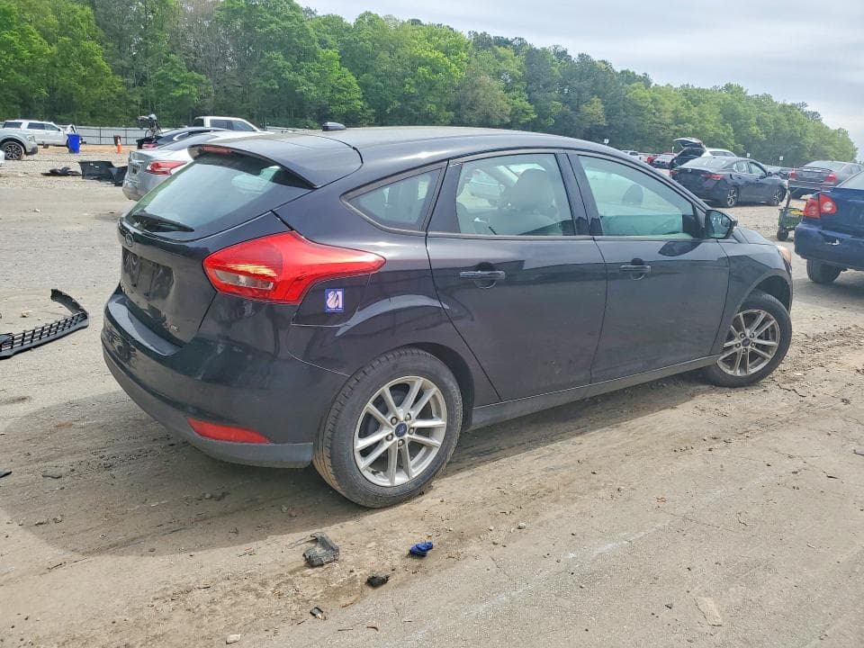 2017 FORD FOCUS SE 3