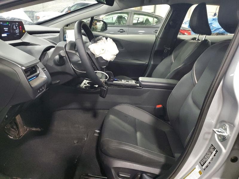 2025 TOYOTA PRIUS XLE 7