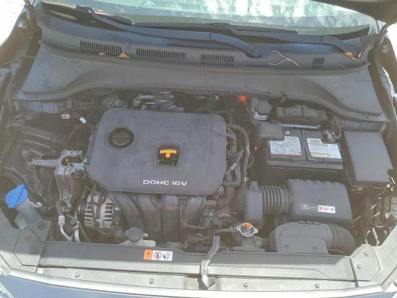 2021 HYUNDAI KONA SE 12