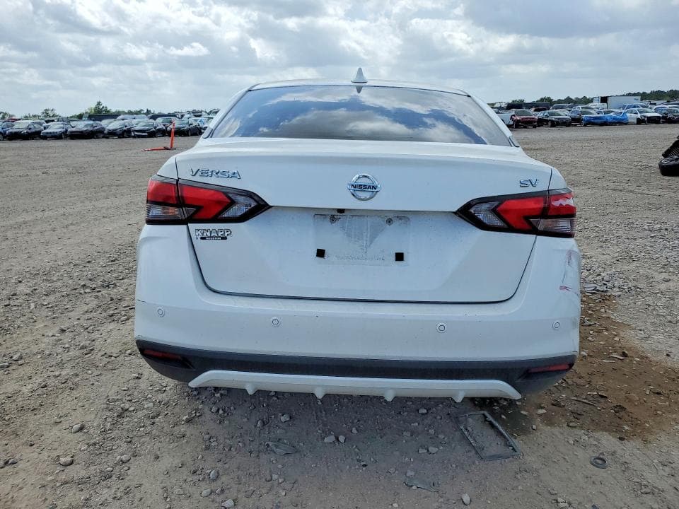 2021 NISSAN VERSA SV 6