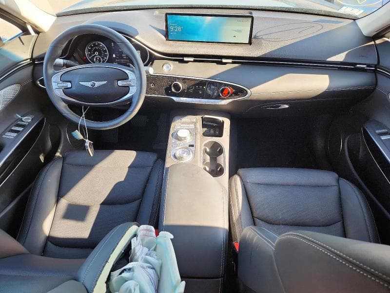 2025 GENESIS GV70 2.5T STANDARD 8