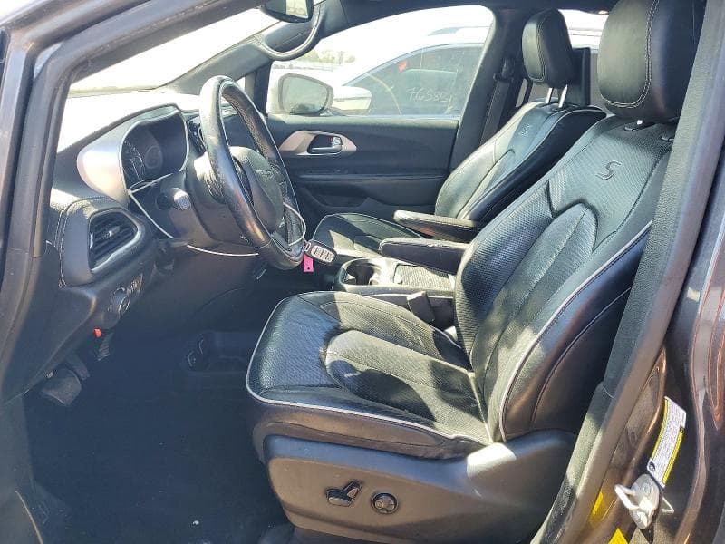 2018 CHRYSLER PACIFICA LIMITED 7